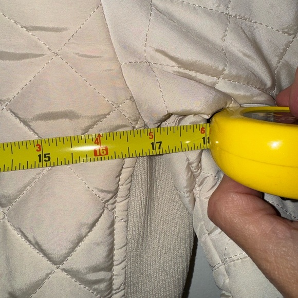 Zara Women Cream Colored Quilted Puffer Jacket Size XL (check measurements) - Picture 10 of 11